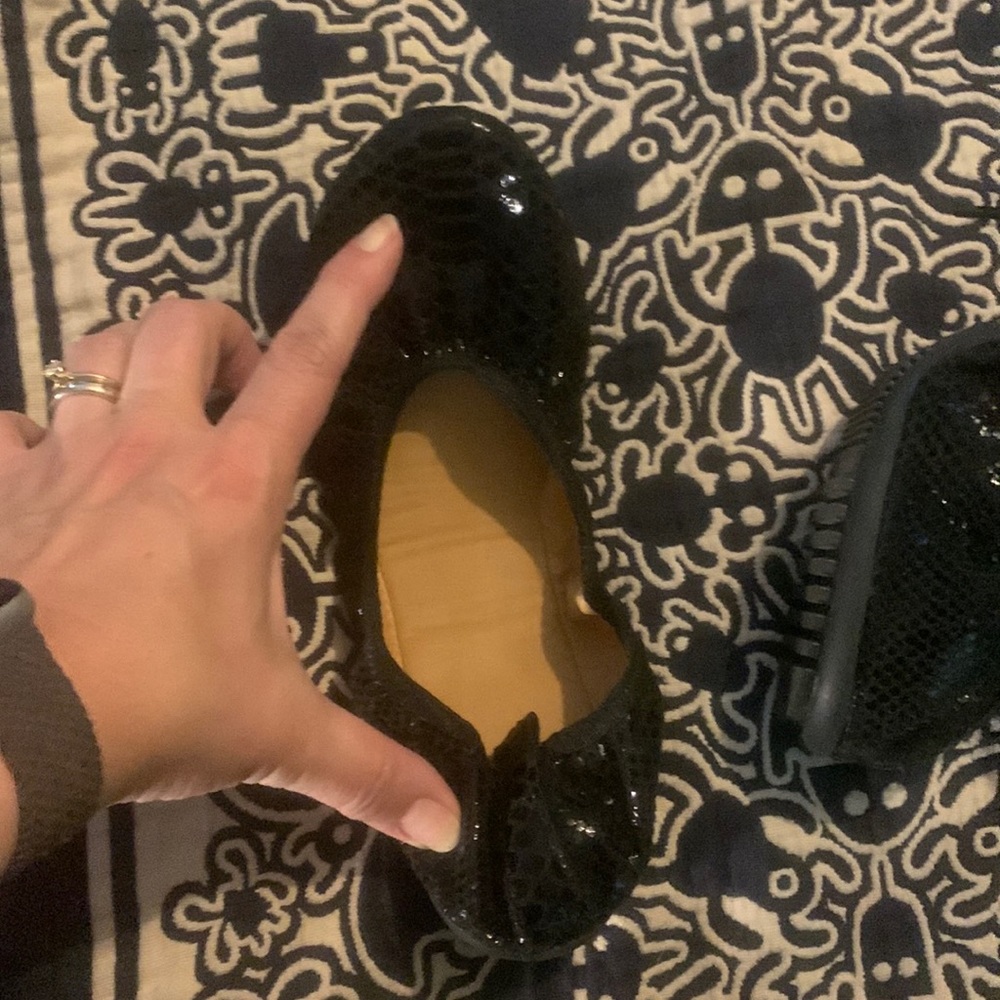 Foldable flats